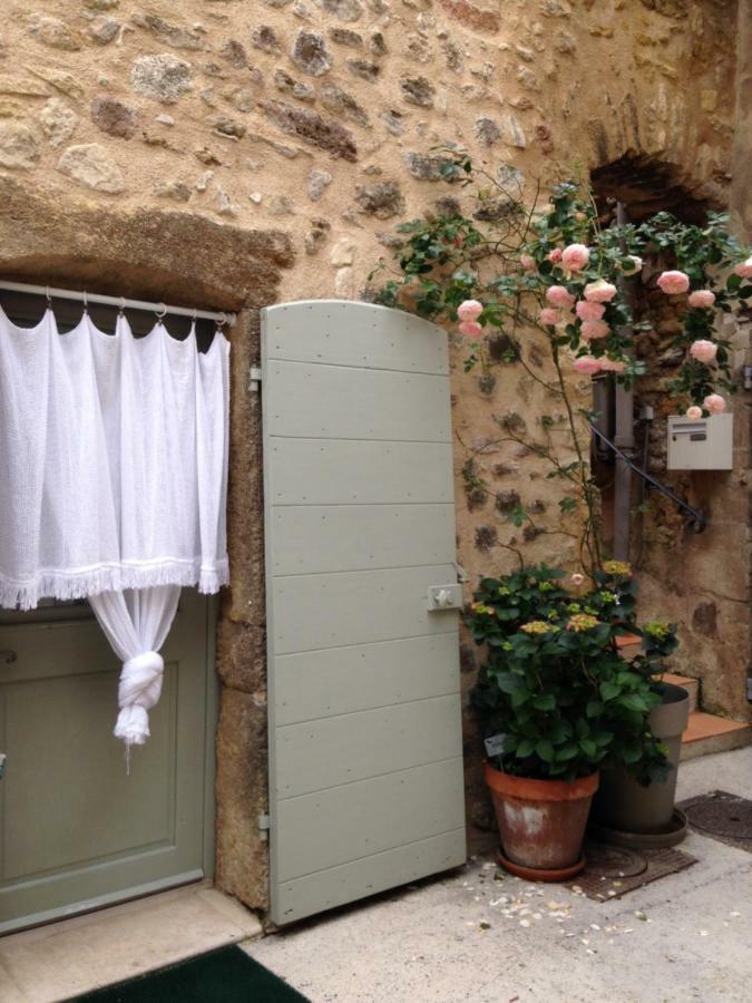 La Chambre D'Hote Lourmarin Luaran gambar